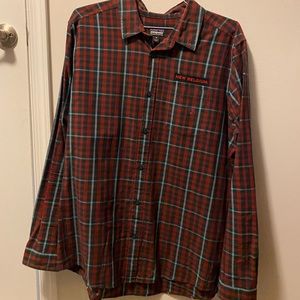 Men’s Patagonia long sleeve collared button down